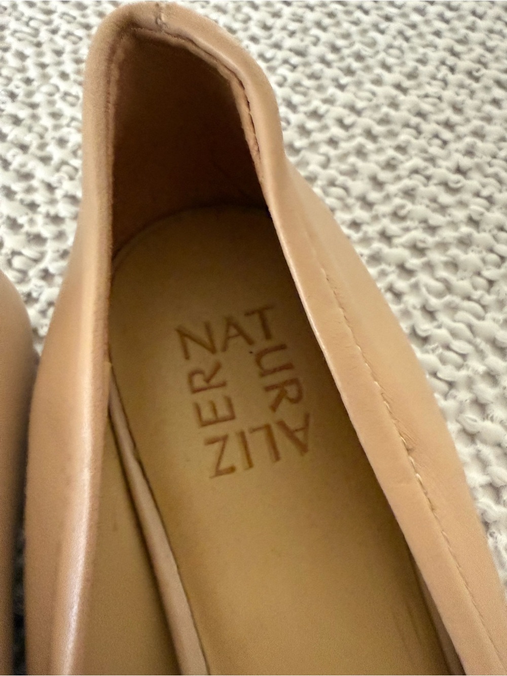 Naturalizer Women's Nude Peep-Toe Wedge Flats size 8.5M - Picture 3 of 8